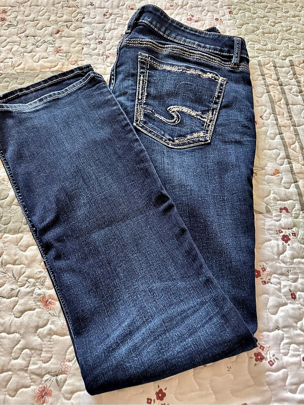 Silver Jeans Co. Suki. Slim boot cut Jeans Blue Waist 31